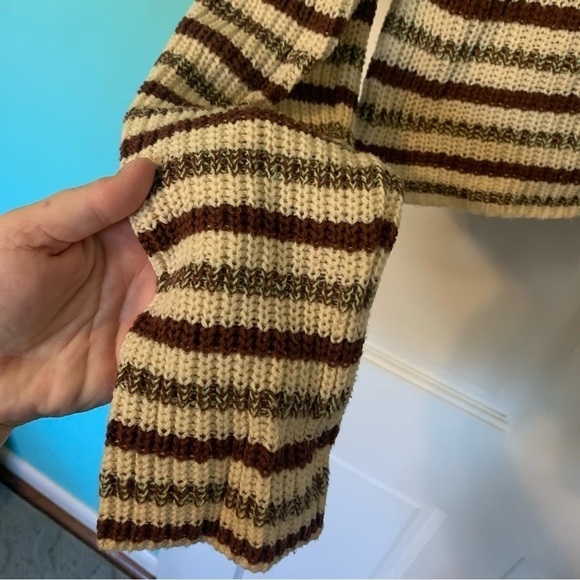 Urban Outfitters Mackenna Striped Turtleneck - Picture 6 of 10